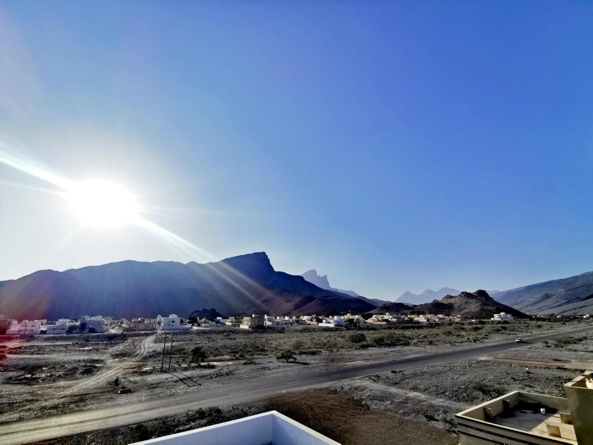 228Hostel Al Ḩamrāʼ 外观 照片