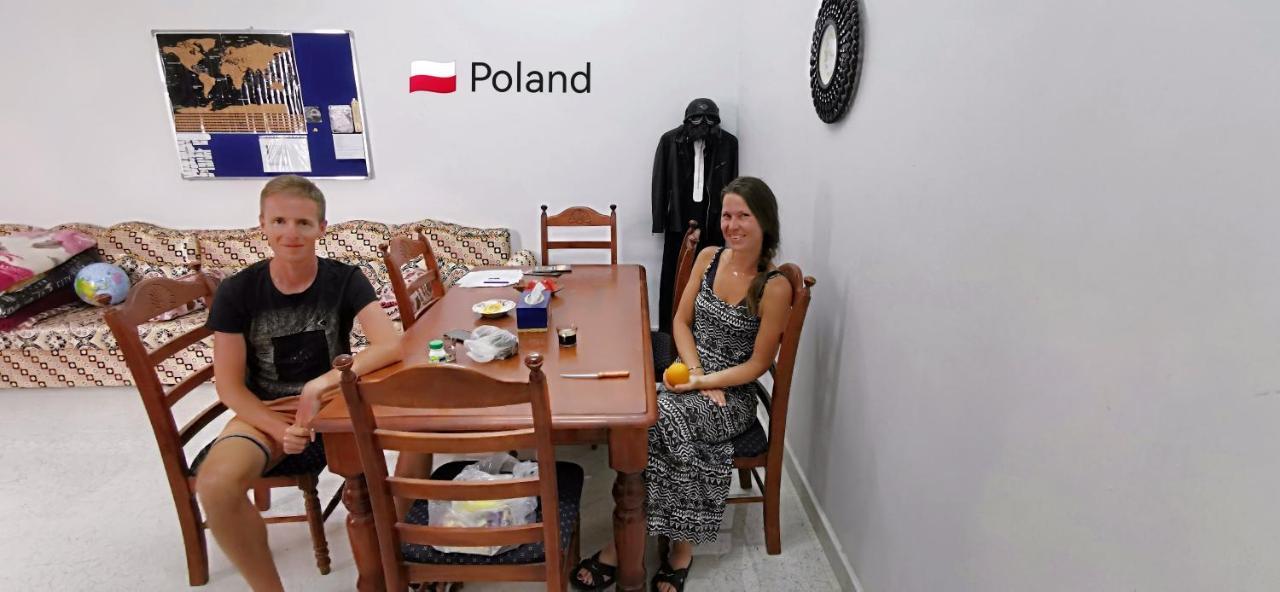 228Hostel Al Ḩamrāʼ 外观 照片